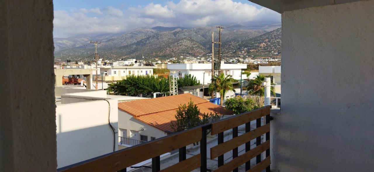 מאליה Cleo Rooms 250M From The Beach מראה חיצוני תמונה