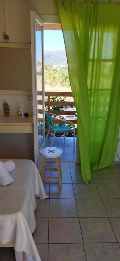 מאליה Cleo Rooms 250M From The Beach מראה חיצוני תמונה