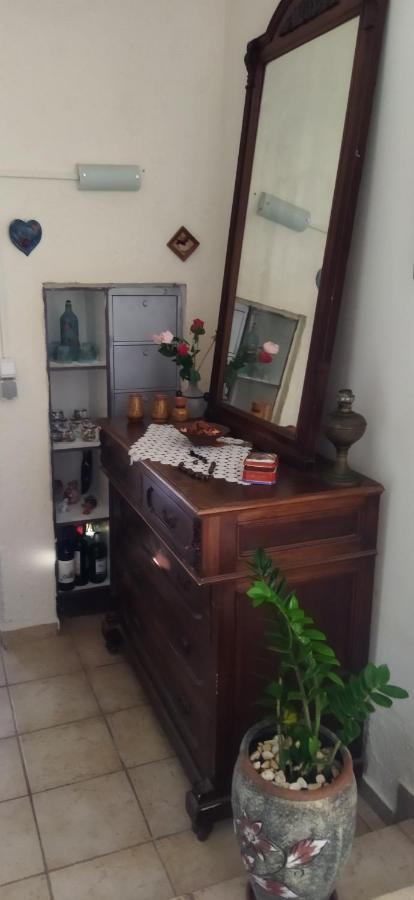 מאליה Cleo Rooms 250M From The Beach מראה חיצוני תמונה