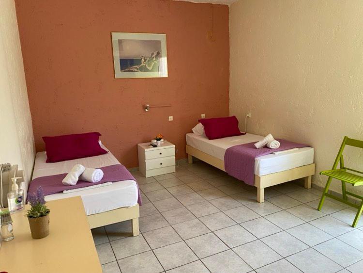 מאליה Cleo Rooms 250M From The Beach מראה חיצוני תמונה